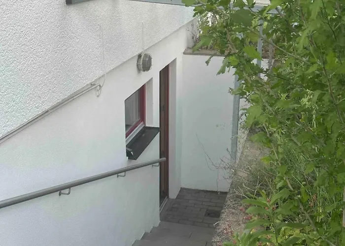 Apartment Underground - Modern